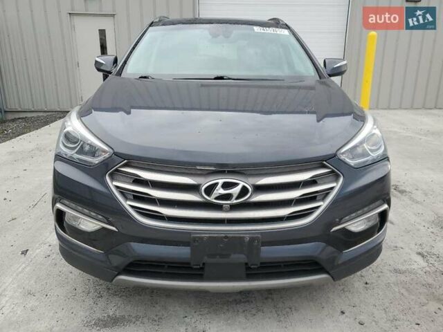 Серый Хендай Санта Фе, объемом двигателя 2 л и пробегом 68 тыс. км за 3100 $, фото 4 на Automoto.ua