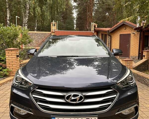 Серый Хендай Санта Фе, объемом двигателя 2.2 л и пробегом 146 тыс. км за 22000 $, фото 16 на Automoto.ua