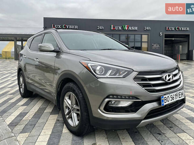 Серый Хендай Санта Фе, объемом двигателя 2.36 л и пробегом 97 тыс. км за 12700 $, фото 2 на Automoto.ua