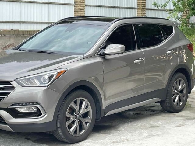 Хендай Санта Фе 2017 в Киеве на Automoto.ua Серый Хендай Санта Фе, объемом двигателя 2 л и пробегом 133 тыс. км за 19000 $, фото 4 на Automoto.ua
