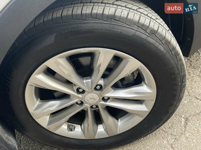 Сірий Хендай Санта Фе, об'ємом двигуна 2 л та пробігом 78 тис. км за 21700 $, фото 29 на Automoto.ua