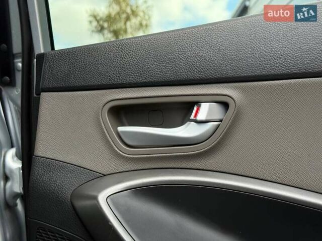 Серый Хендай Санта Фе, объемом двигателя 2.36 л и пробегом 123 тыс. км за 16900 $, фото 55 на Automoto.ua