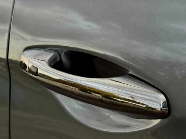 Серый Хендай Санта Фе, объемом двигателя 2.2 л и пробегом 103 тыс. км за 8700 $, фото 12 на Automoto.ua