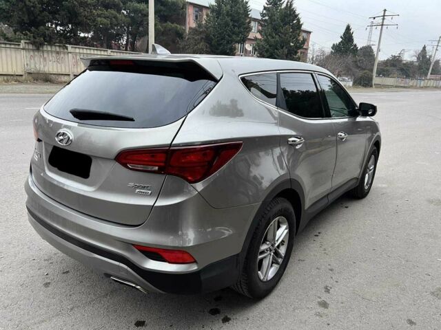 Сірий Хендай Санта Фе, об'ємом двигуна 2.4 л та пробігом 68 тис. км за 12100 $, фото 2 на Automoto.ua