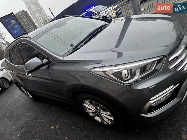 Сірий Хендай Санта Фе, об'ємом двигуна 2.2 л та пробігом 51 тис. км за 25200 $, фото 1 на Automoto.ua