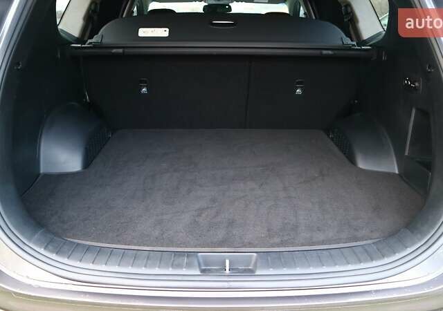 Серый Хендай Санта Фе, объемом двигателя 2.2 л и пробегом 193 тыс. км за 26268 $, фото 9 на Automoto.ua