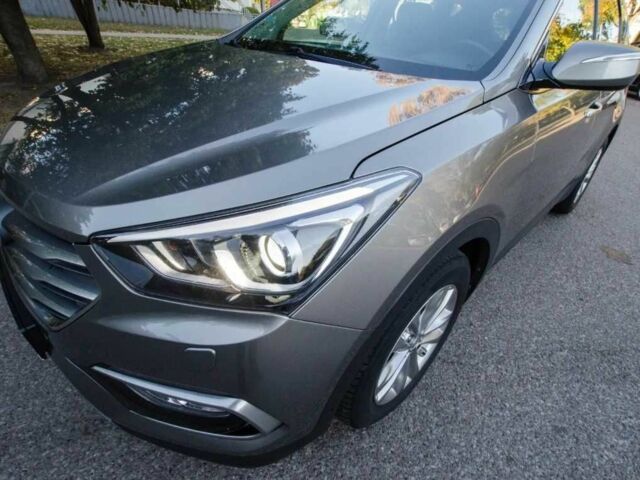 Сірий Хендай Санта Фе, об'ємом двигуна 2 л та пробігом 104 тис. км за 14000 $, фото 5 на Automoto.ua