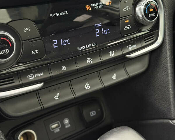 Серый Хендай Санта Фе, объемом двигателя 2 л и пробегом 103 тыс. км за 26000 $, фото 15 на Automoto.ua