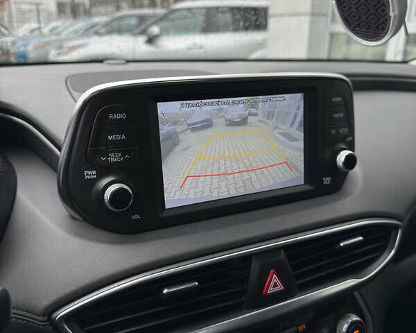 Серый Хендай Санта Фе, объемом двигателя 2 л и пробегом 103 тыс. км за 26000 $, фото 11 на Automoto.ua