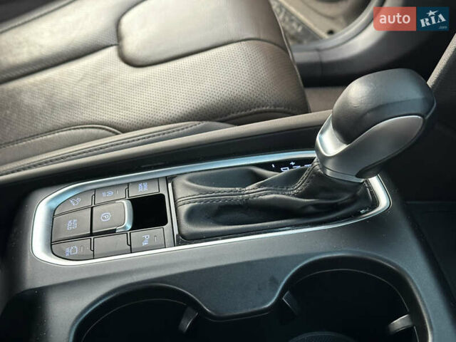 Серый Хендай Санта Фе, объемом двигателя 2.2 л и пробегом 131 тыс. км за 29200 $, фото 65 на Automoto.ua