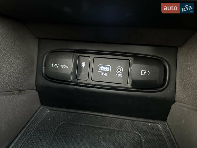 Серый Хендай Санта Фе, объемом двигателя 2.2 л и пробегом 131 тыс. км за 29200 $, фото 78 на Automoto.ua