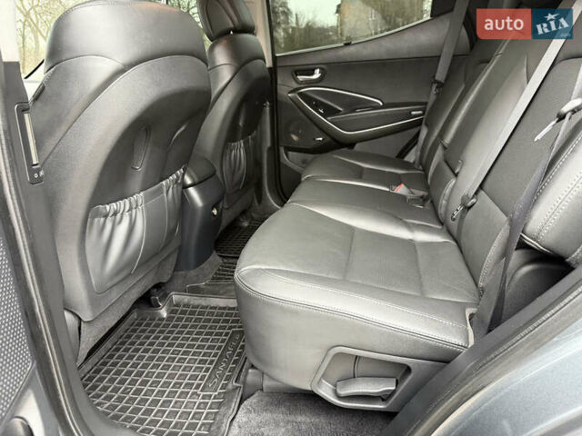 Сірий Хендай Санта Фе, об'ємом двигуна 2.2 л та пробігом 169 тис. км за 19399 $, фото 38 на Automoto.ua