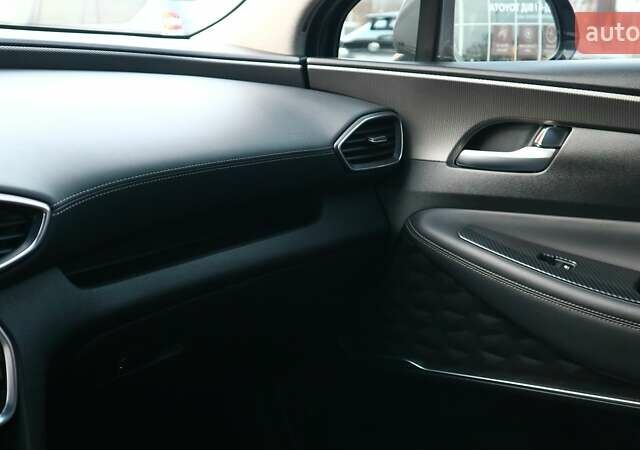 Серый Хендай Санта Фе, объемом двигателя 2.2 л и пробегом 193 тыс. км за 26268 $, фото 16 на Automoto.ua