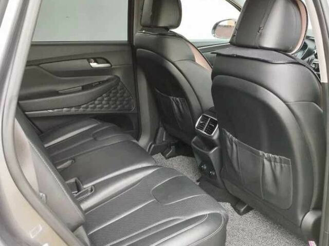 Сірий Хендай Санта Фе, об'ємом двигуна 2 л та пробігом 140 тис. км за 21000 $, фото 15 на Automoto.ua