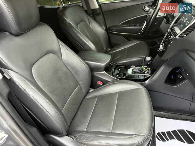 Сірий Хендай Санта Фе, об'ємом двигуна 2.2 л та пробігом 169 тис. км за 19399 $, фото 50 на Automoto.ua