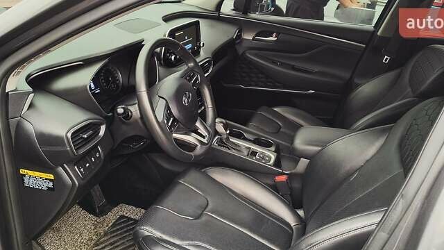 Серый Хендай Санта Фе, объемом двигателя 2 л и пробегом 113 тыс. км за 26400 $, фото 9 на Automoto.ua