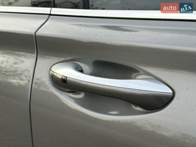 Серый Хендай Санта Фе, объемом двигателя 2.2 л и пробегом 131 тыс. км за 29200 $, фото 22 на Automoto.ua