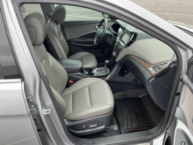 Сірий Хендай Санта Фе, об'ємом двигуна 3.3 л та пробігом 48 тис. км за 3200 $, фото 8 на Automoto.ua