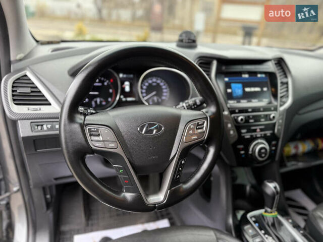 Сірий Хендай Санта Фе, об'ємом двигуна 2.2 л та пробігом 169 тис. км за 19399 $, фото 30 на Automoto.ua