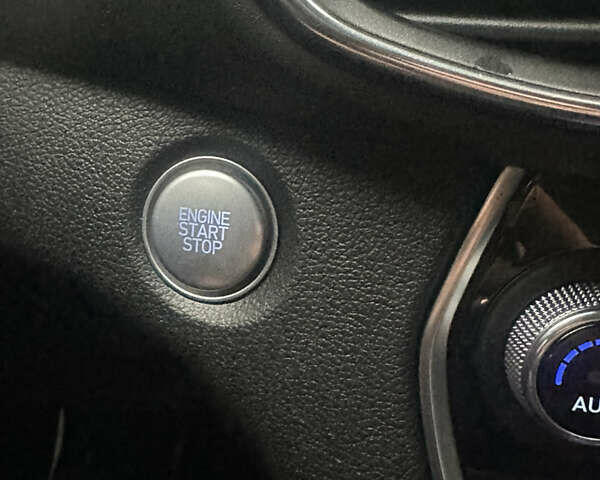 Серый Хендай Санта Фе, объемом двигателя 2.36 л и пробегом 69 тыс. км за 29900 $, фото 20 на Automoto.ua