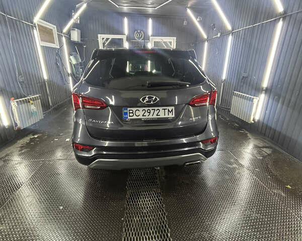 Серый Хендай Санта Фе, объемом двигателя 2.36 л и пробегом 120 тыс. км за 14500 $, фото 2 на Automoto.ua