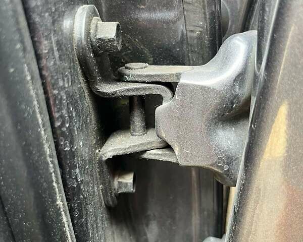 Серый Хендай Санта Фе, объемом двигателя 2.2 л и пробегом 75 тыс. км за 31050 $, фото 30 на Automoto.ua