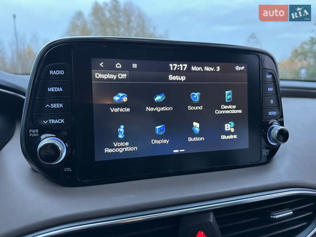 Серый Хендай Санта Фе, объемом двигателя 2.2 л и пробегом 131 тыс. км за 29200 $, фото 117 на Automoto.ua