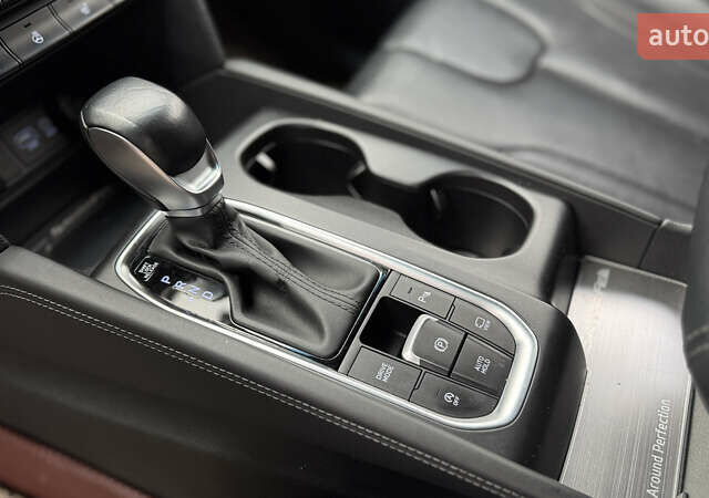 Сірий Хендай Санта Фе, об'ємом двигуна 2.2 л та пробігом 165 тис. км за 29000 $, фото 14 на Automoto.ua