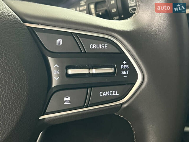 Серый Хендай Санта Фе, объемом двигателя 2.2 л и пробегом 30 тыс. км за 35000 $, фото 38 на Automoto.ua