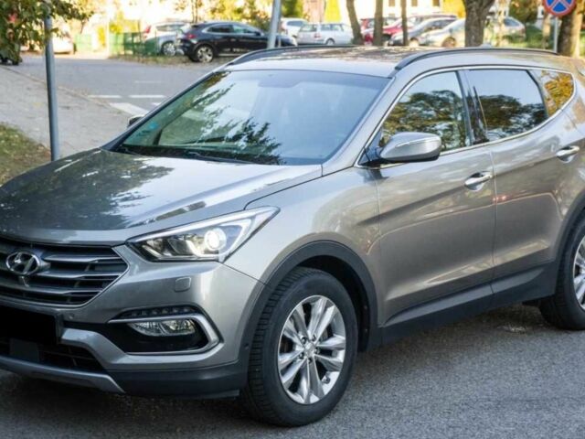 Сірий Хендай Санта Фе, об'ємом двигуна 2 л та пробігом 104 тис. км за 14000 $, фото 13 на Automoto.ua