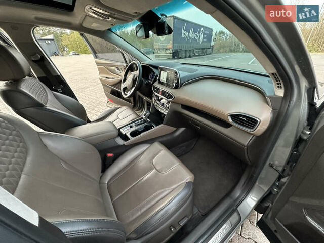 Серый Хендай Санта Фе, объемом двигателя 2.2 л и пробегом 131 тыс. км за 29200 $, фото 61 на Automoto.ua