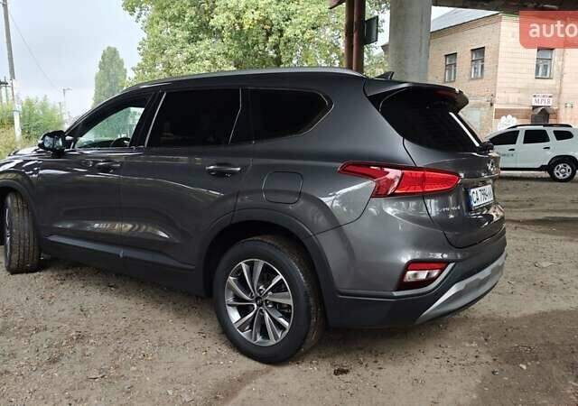 Хендай Санта Фе 2018 в Черкассах на Automoto.ua Серый Хендай Санта Фе, объемом двигателя 2 л и пробегом 134 тыс. км за 25500 $, фото 6 на Automoto.ua