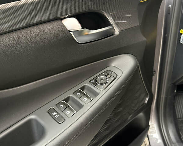 Серый Хендай Санта Фе, объемом двигателя 2.2 л и пробегом 85 тыс. км за 26500 $, фото 7 на Automoto.ua