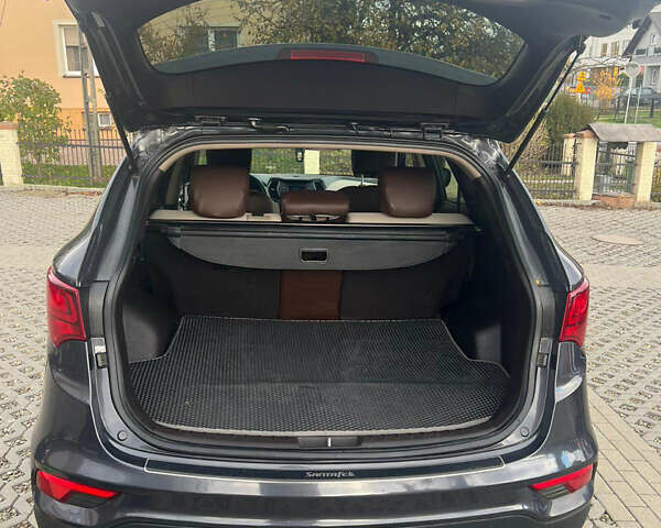 Сірий Хендай Санта Фе, об'ємом двигуна 2.36 л та пробігом 116 тис. км за 14900 $, фото 7 на Automoto.ua