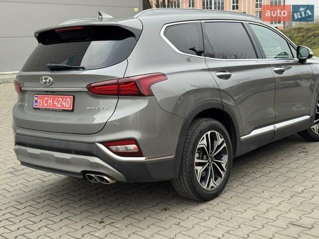 Серый Хендай Санта Фе, объемом двигателя 2.2 л и пробегом 158 тыс. км за 29700 $, фото 20 на Automoto.ua