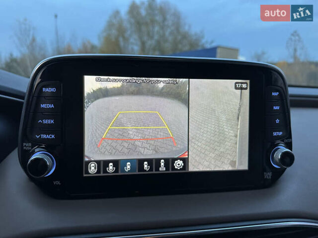 Серый Хендай Санта Фе, объемом двигателя 2.2 л и пробегом 131 тыс. км за 29200 $, фото 113 на Automoto.ua