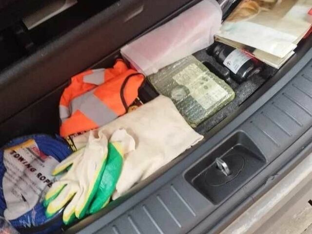 Сірий Хендай Санта Фе, об'ємом двигуна 2 л та пробігом 140 тис. км за 21000 $, фото 12 на Automoto.ua