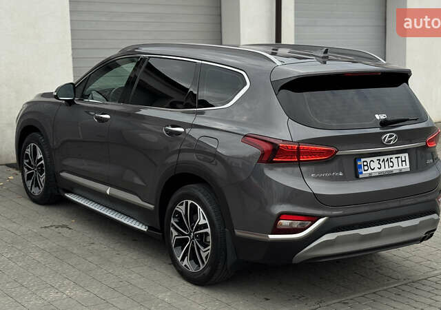 Сірий Хендай Санта Фе, об'ємом двигуна 2.2 л та пробігом 165 тис. км за 29000 $, фото 7 на Automoto.ua