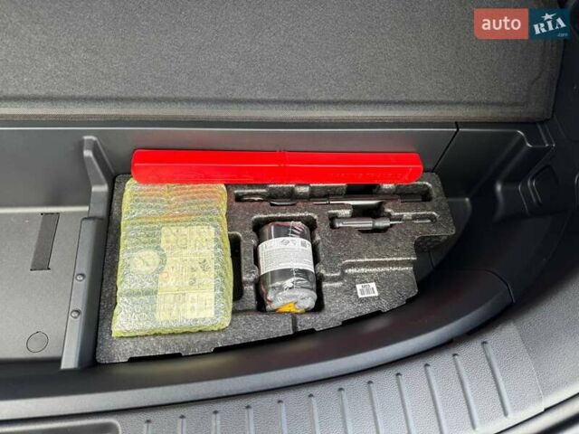 Сірий Хендай Санта Фе, об'ємом двигуна 2 л та пробігом 75 тис. км за 24900 $, фото 9 на Automoto.ua