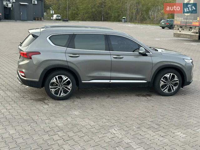 Серый Хендай Санта Фе, объемом двигателя 2.2 л и пробегом 131 тыс. км за 29200 $, фото 33 на Automoto.ua