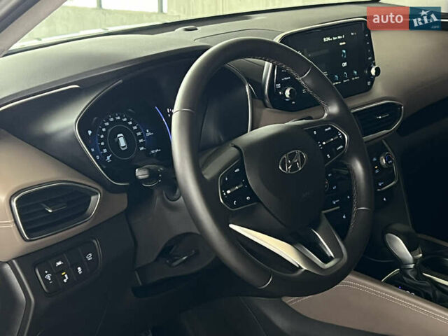 Серый Хендай Санта Фе, объемом двигателя 2.2 л и пробегом 30 тыс. км за 35000 $, фото 20 на Automoto.ua