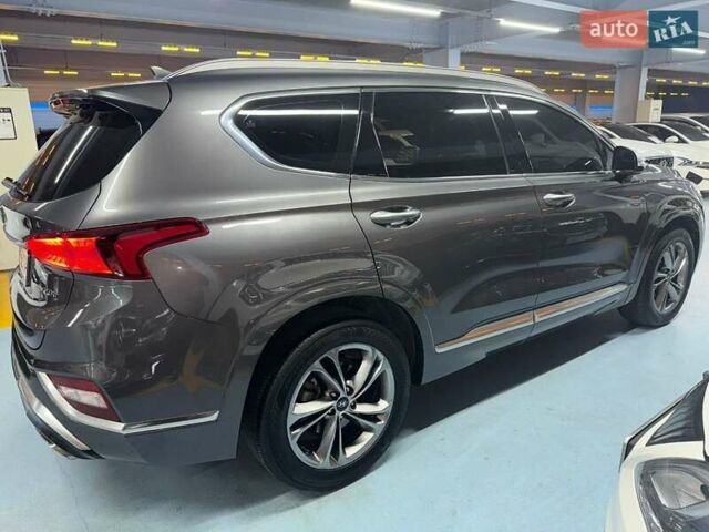 Сірий Хендай Санта Фе, об'ємом двигуна 2 л та пробігом 125 тис. км за 35000 $, фото 1 на Automoto.ua