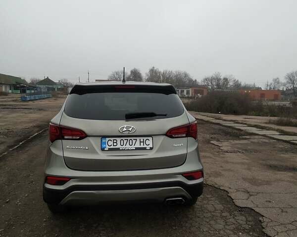 Серый Хендай Санта Фе, объемом двигателя 2.36 л и пробегом 182 тыс. км за 16500 $, фото 3 на Automoto.ua