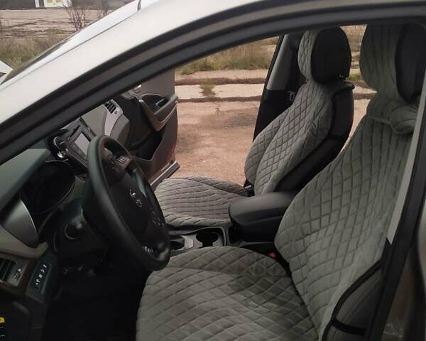 Серый Хендай Санта Фе, объемом двигателя 2.36 л и пробегом 182 тыс. км за 16500 $, фото 10 на Automoto.ua