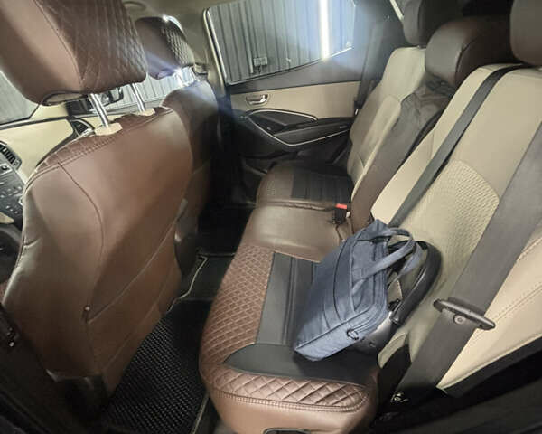 Серый Хендай Санта Фе, объемом двигателя 2.36 л и пробегом 120 тыс. км за 14500 $, фото 5 на Automoto.ua