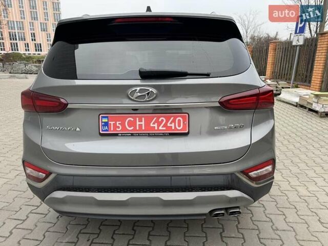 Серый Хендай Санта Фе, объемом двигателя 2.2 л и пробегом 158 тыс. км за 29700 $, фото 15 на Automoto.ua