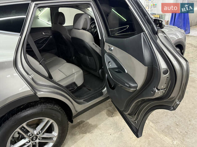 Хендай Санта Фе 2018 в Кременце на Automoto.ua Серый Хендай Санта Фе, объемом двигателя 2.4 л и пробегом 67 тыс. км за 19000 $, фото 22 на Automoto.ua