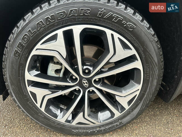 Серый Хендай Санта Фе, объемом двигателя 2.36 л и пробегом 69 тыс. км за 29900 $, фото 14 на Automoto.ua