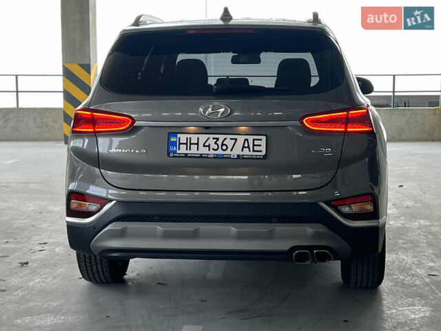Серый Хендай Санта Фе, объемом двигателя 2.2 л и пробегом 30 тыс. км за 35000 $, фото 10 на Automoto.ua