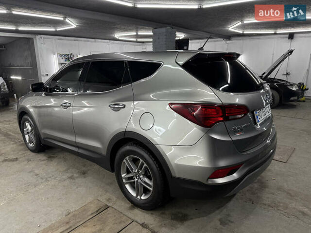Хендай Санта Фе 2018 в Кременце на Automoto.ua Серый Хендай Санта Фе, объемом двигателя 2.4 л и пробегом 67 тыс. км за 19000 $, фото 12 на Automoto.ua